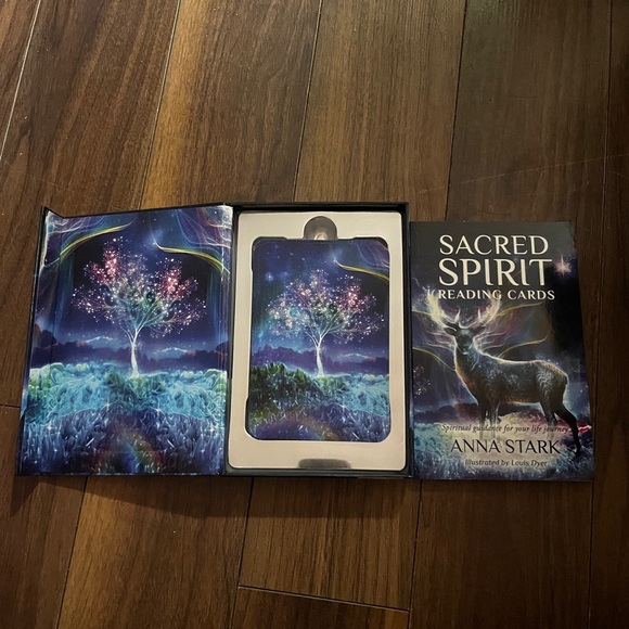 Sacred spirit oracle cards - Picture 3 of 3